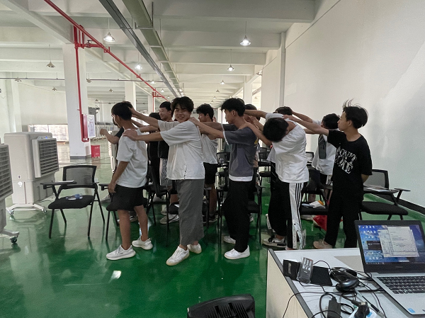 2021屆澳藍(lán)管培生崗前培訓(xùn)班順利結(jié)業(yè)