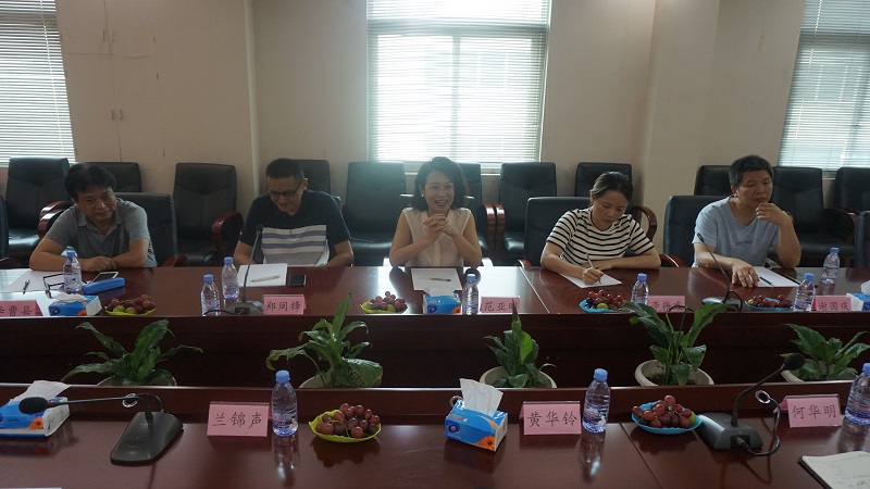 福建省高校產(chǎn)學(xué)研聯(lián)合創(chuàng)新項目《綠色高效蒸發(fā)冷卻空調(diào)及其智能遠(yuǎn)程 節(jié)能優(yōu)化控制系統(tǒng)研發(fā)》啟動會議在澳藍(lán)順利召開