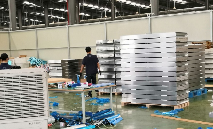 一線員工加班加點(diǎn)不言苦 任勞任怨做奉獻(xiàn)